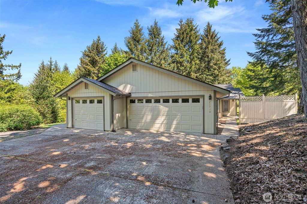 2896 Fortner Drive SW, Tumwater, WA 98512