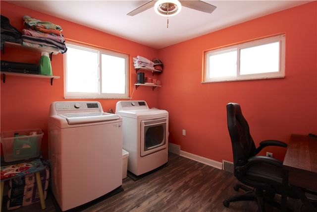 5877 Pleasant St, South Park, PA 15129