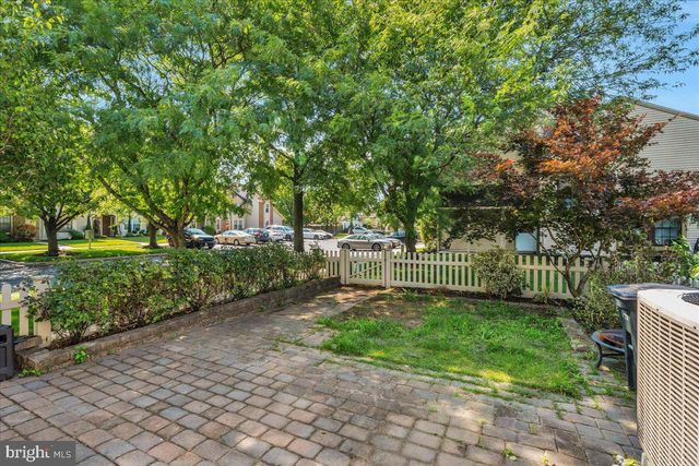 146 CROWN PRINCE DR, Marlton, NJ 08053