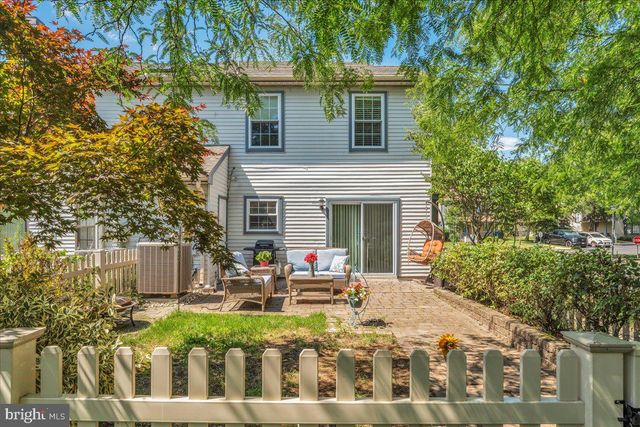 146 CROWN PRINCE DR, Marlton, NJ 08053