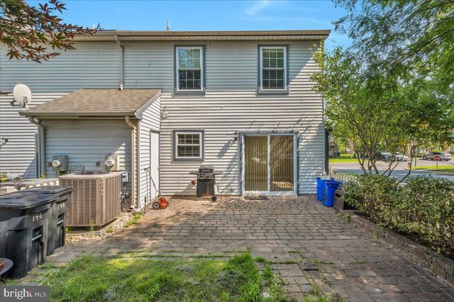 146 CROWN PRINCE DR, Marlton, NJ 08053