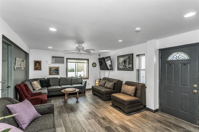 46 Sagamore Hill Drive, Port Washington, NY 11050