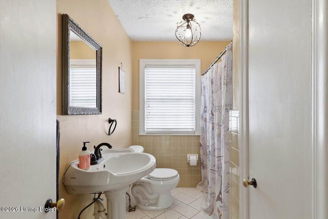 219 West Ave, Mt Washington, KY 40047