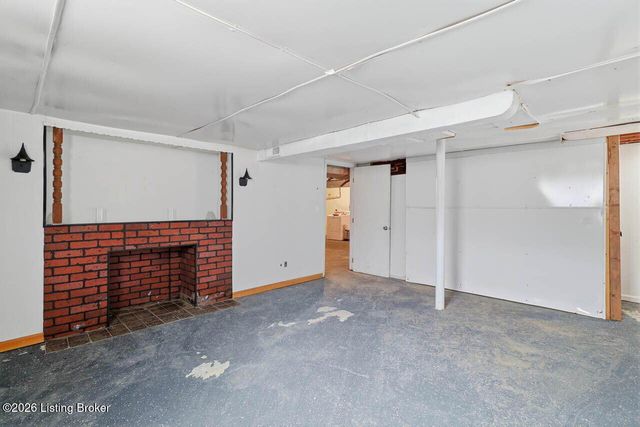 219 West Ave, Mt Washington, KY 40047