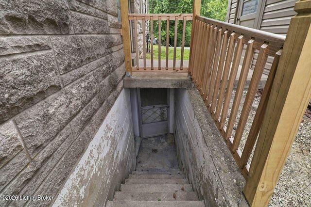 219 West Ave, Mt Washington, KY 40047