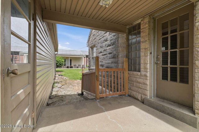 219 West Ave, Mt Washington, KY 40047