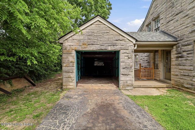 219 West Ave, Mt Washington, KY 40047