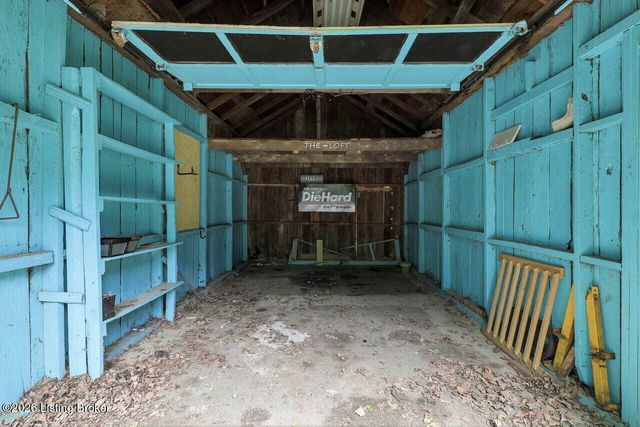 219 West Ave, Mt Washington, KY 40047