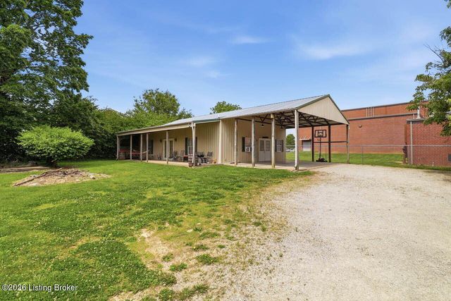 219 West Ave, Mt Washington, KY 40047