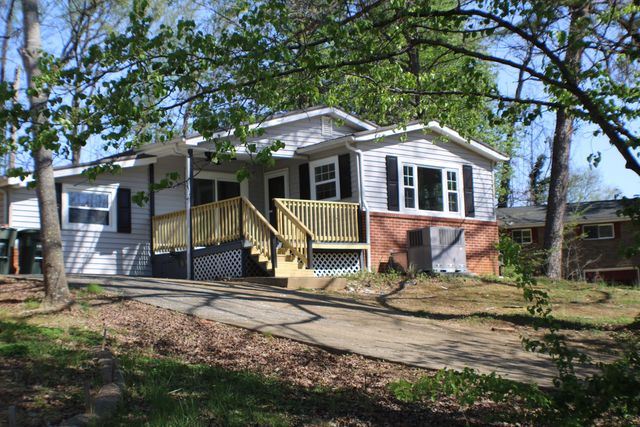 327 Shanty Lake Drive, Chattanooga, TN 37419