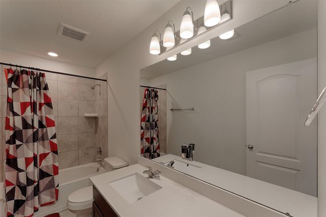 622 Coyote Canyon Court, Magnolia, TX 77354