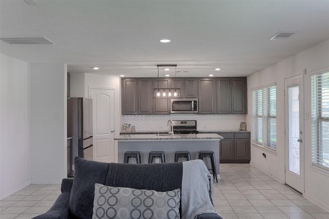 622 Coyote Canyon Court, Magnolia, TX 77354