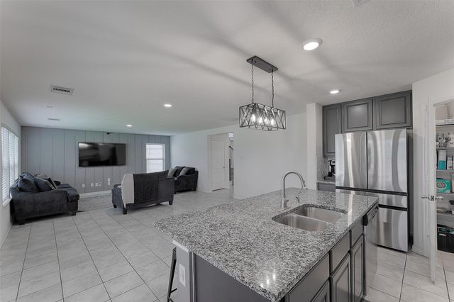 622 Coyote Canyon Court, Magnolia, TX 77354