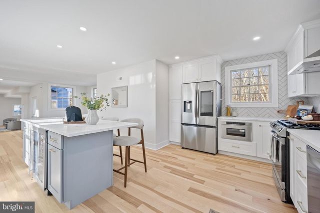 1314 KRESSON, Cherry Hill, NJ 08003