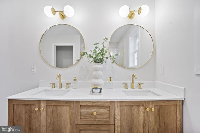 1314 KRESSON, Cherry Hill, NJ 08003