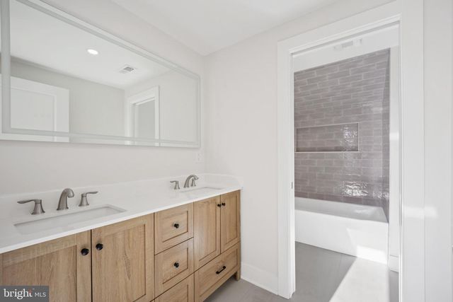 1314 KRESSON, Cherry Hill, NJ 08003