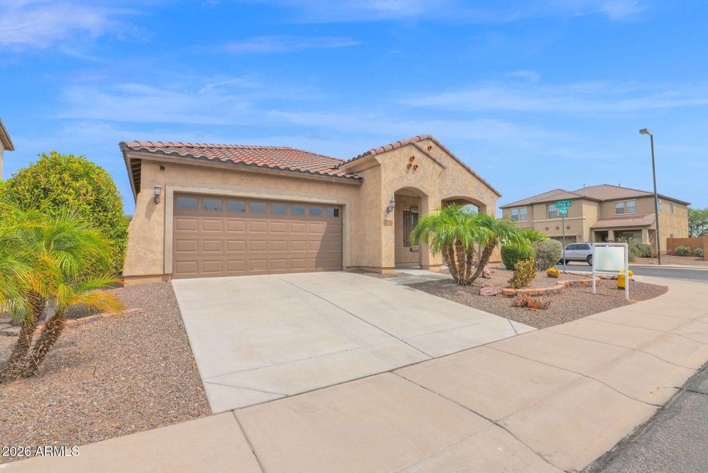 25938 W Potter Drive, Buckeye, AZ 85396 — photo 2