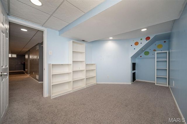 404 Elmwood Drive, St Charles, MO 63301