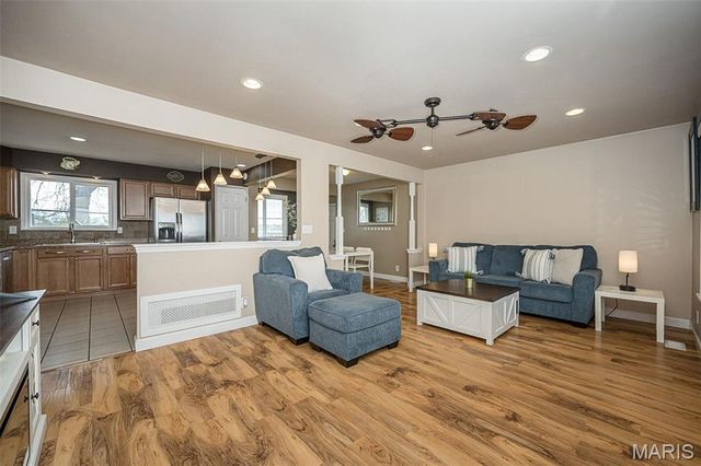 404 Elmwood Drive, St Charles, MO 63301