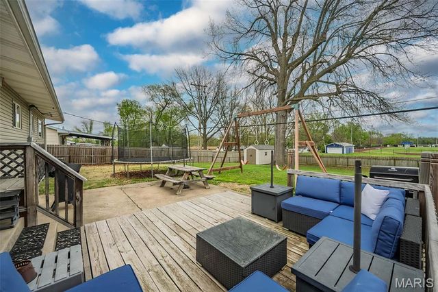 404 Elmwood Drive, St Charles, MO 63301