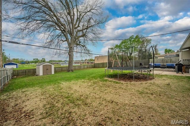 404 Elmwood Drive, St Charles, MO 63301