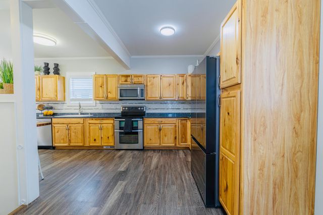 1119 9th Street N, Fargo, ND 58102