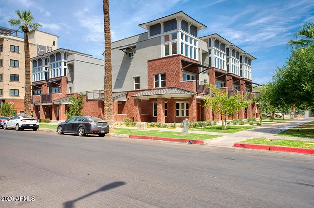 210 W MCKINLEY Street, Phoenix, AZ 85003