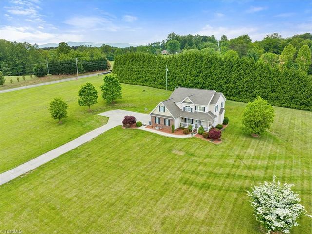 1812 Cadle Ford Road, Mount Airy, NC 27030