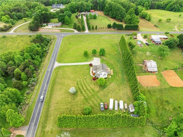 1812 Cadle Ford Road, Mount Airy, NC 27030