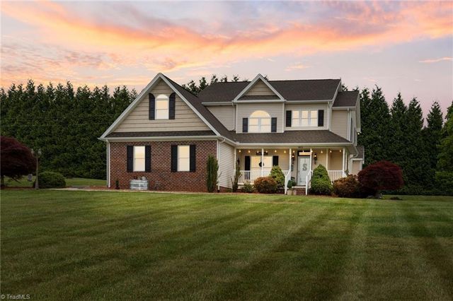 1812 Cadle Ford Road, Mount Airy, NC 27030