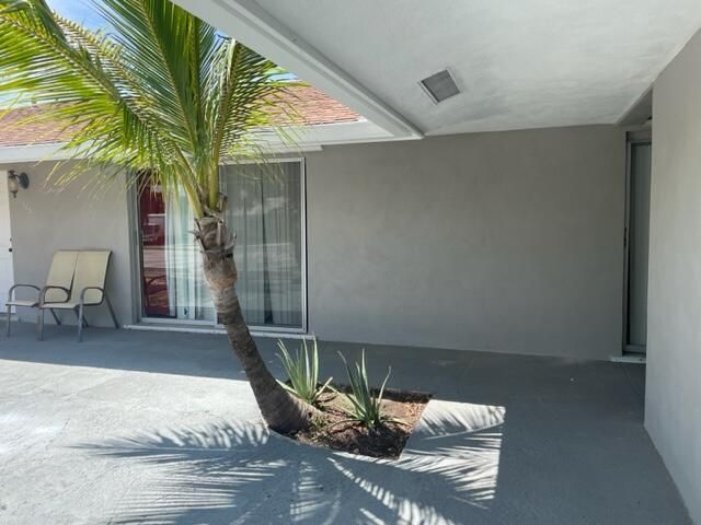 1979 Juno Road, North Palm Beach, FL 33408
