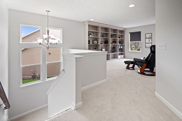 7727 Tanager Court, Zionsville, IN 46077