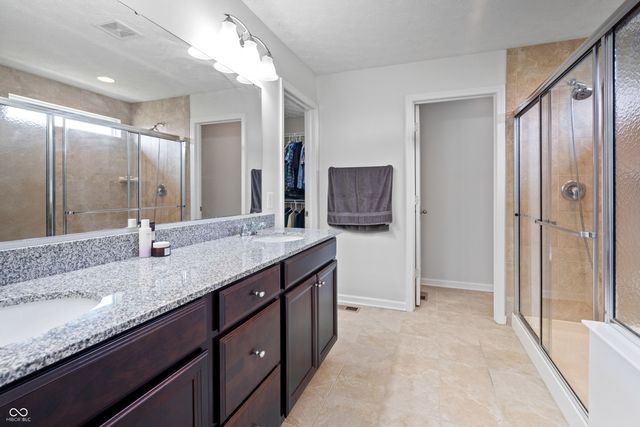7727 Tanager Court, Zionsville, IN 46077