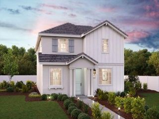 621 Barrett Lake Rd, West Sacramento, CA 95605