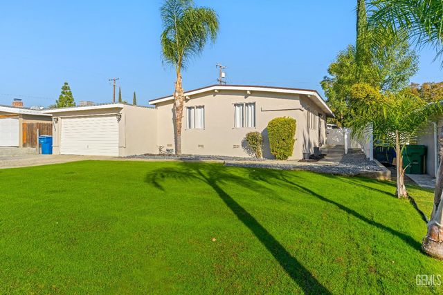 3112 Melrose Avenue, Bakersfield, CA 93308