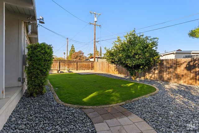 3112 Melrose Avenue, Bakersfield, CA 93308