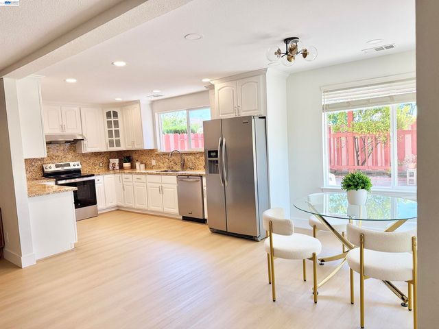 4311 Fellows St, Union City, CA 94587