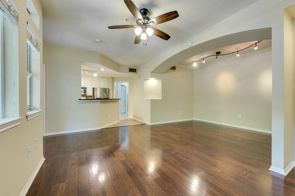9525 N Capital Of Texas Highway 414, Austin, TX 78759