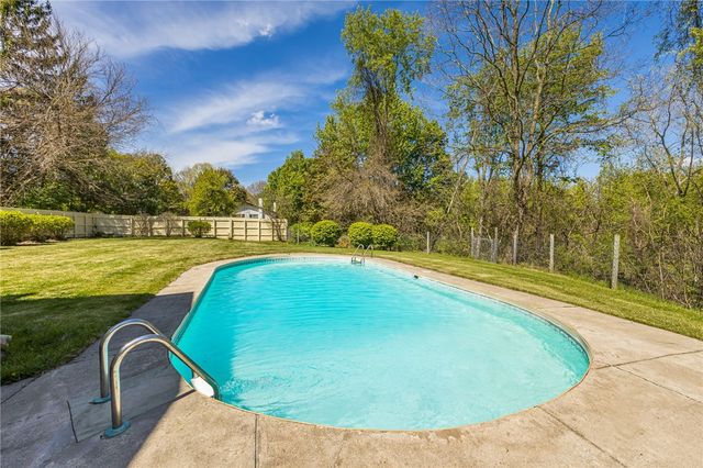 1862 Daansen Rd, Palmyra, NY 14522