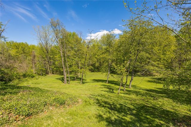 1862 Daansen Rd, Palmyra, NY 14522