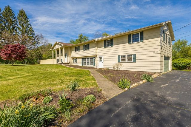 1862 Daansen Rd, Palmyra, NY 14522