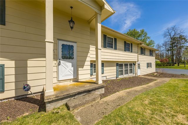 1862 Daansen Rd, Palmyra, NY 14522