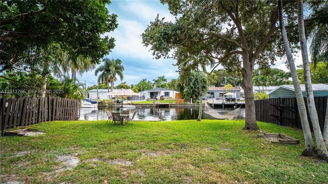 2634 Thomas St, Hollywood, FL 33020