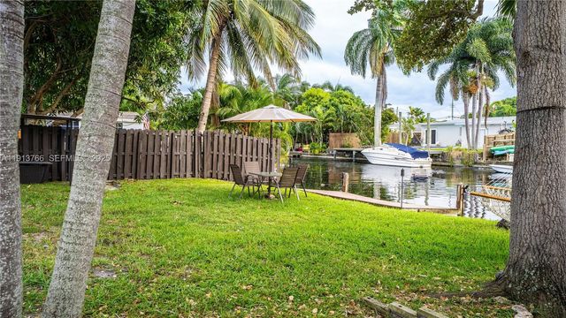 2634 Thomas St, Hollywood, FL 33020