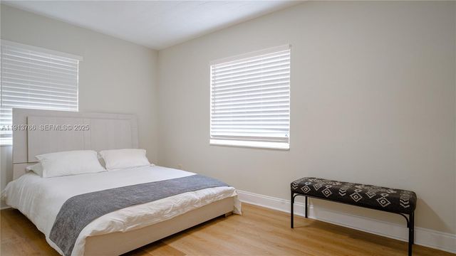 2634 Thomas St, Hollywood, FL 33020