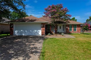 4506 Winchester Drive, Bryan, TX 77802