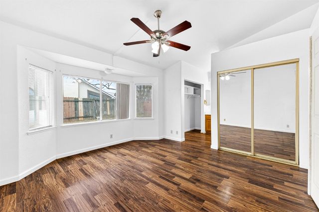 208 Shady Valley Ct, Rio Linda, CA 95673