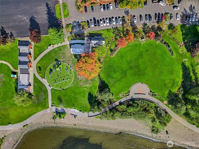 8329 NE Juanita Drive, Kirkland, WA 98034