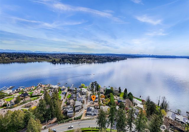 8329 NE Juanita Drive, Kirkland, WA 98034