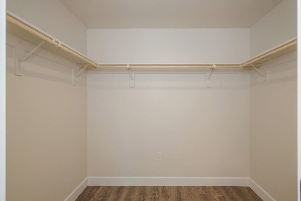 Image 14 of property listing at Address unavailable.